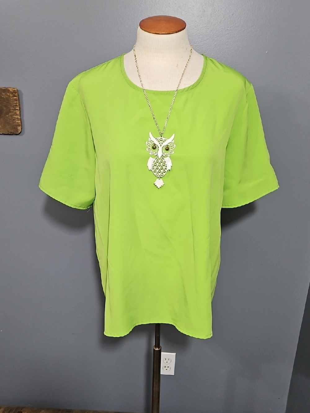 Anthony Mark Hankins, Lime Green, Short Sleeve, Round Neck, Large, Blouse